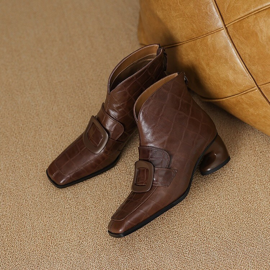 Ancient Square Buckle Mid-heeled Shoes