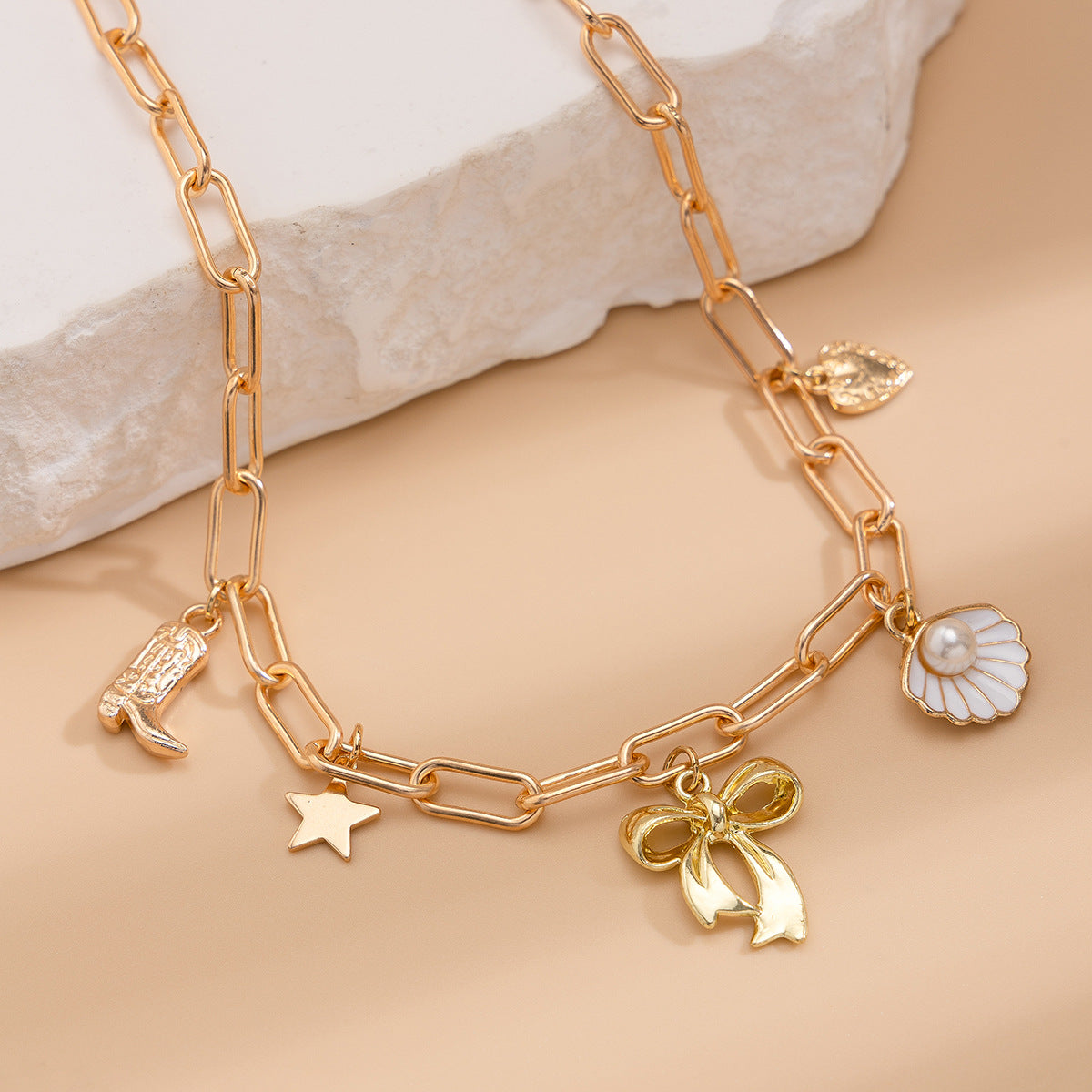 Bow Shell Necklace