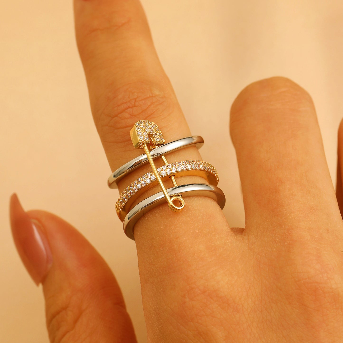 Detchable Pin Ring & Earrings