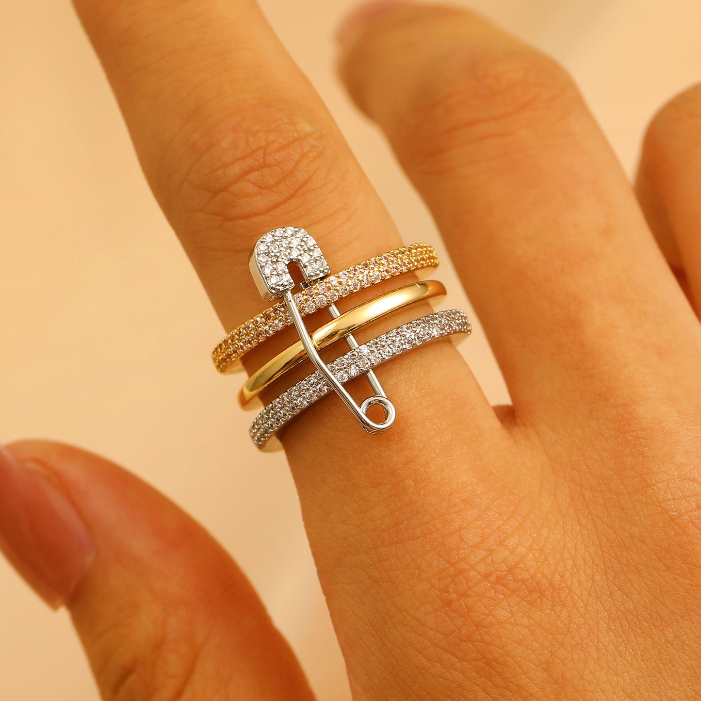 Detchable Pin Ring & Earrings