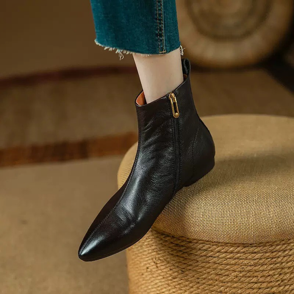 Retro Pointed Toe Flat Ankle Boots