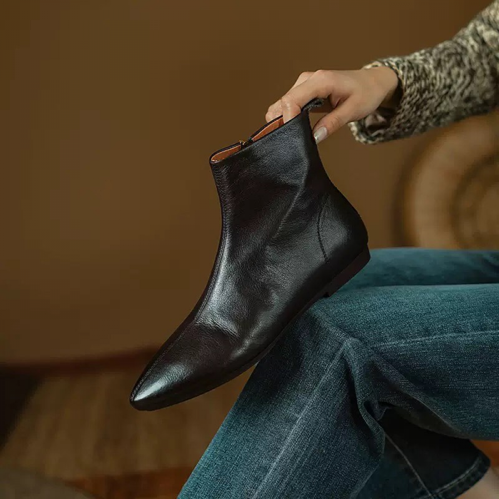 Retro Pointed Toe Flat Ankle Boots
