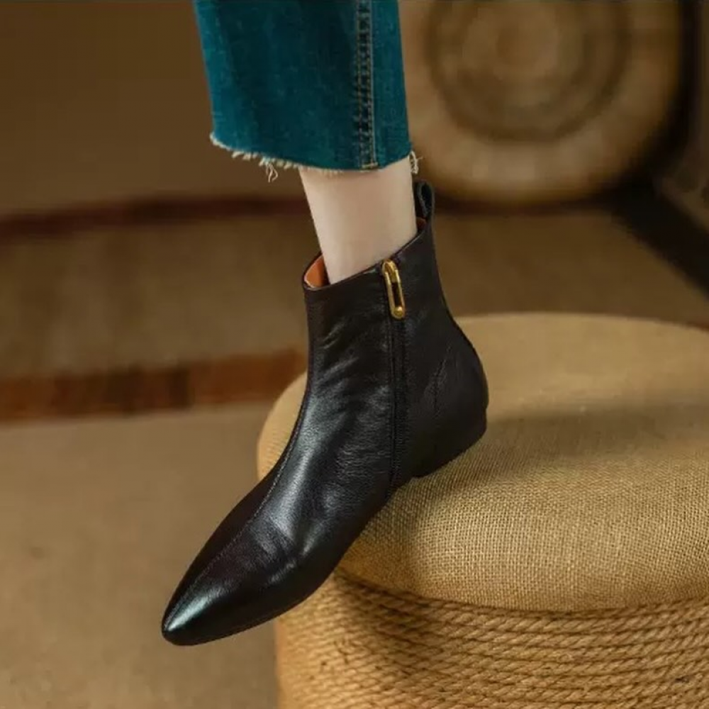 Retro Pointed Toe Flat Ankle Boots