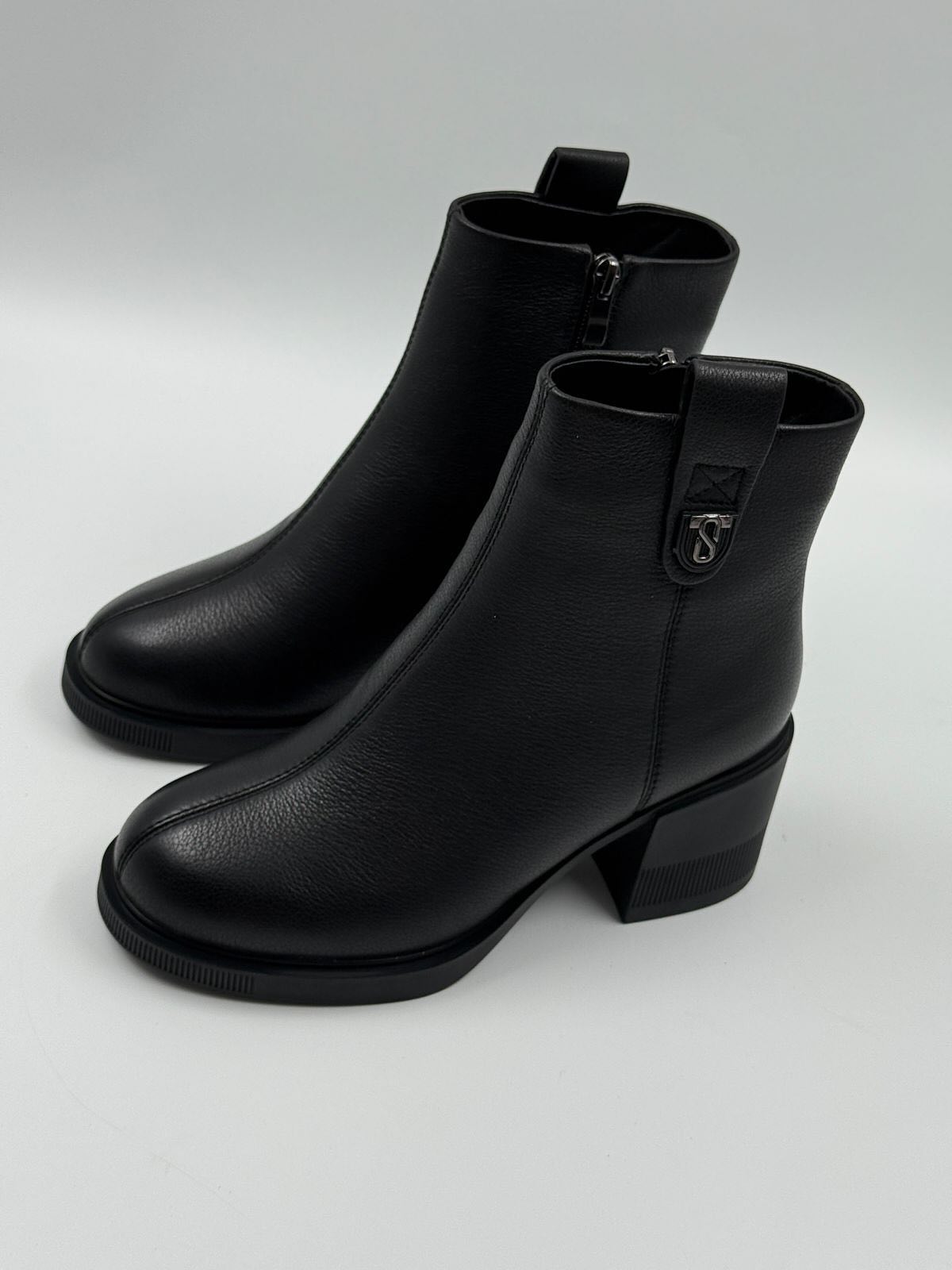 Fleece-Lined Soft-Sided Ankle Boots With Block Heel
