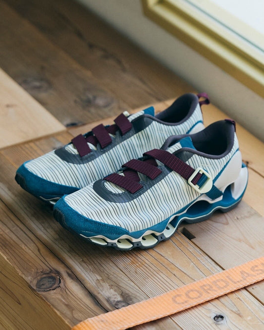 Wave Prophecy Strap Cushioning And Breathable Mesh Sneakers