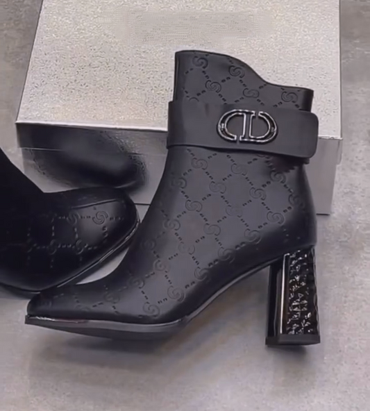 Versatile Chunky Heeled Half Boots